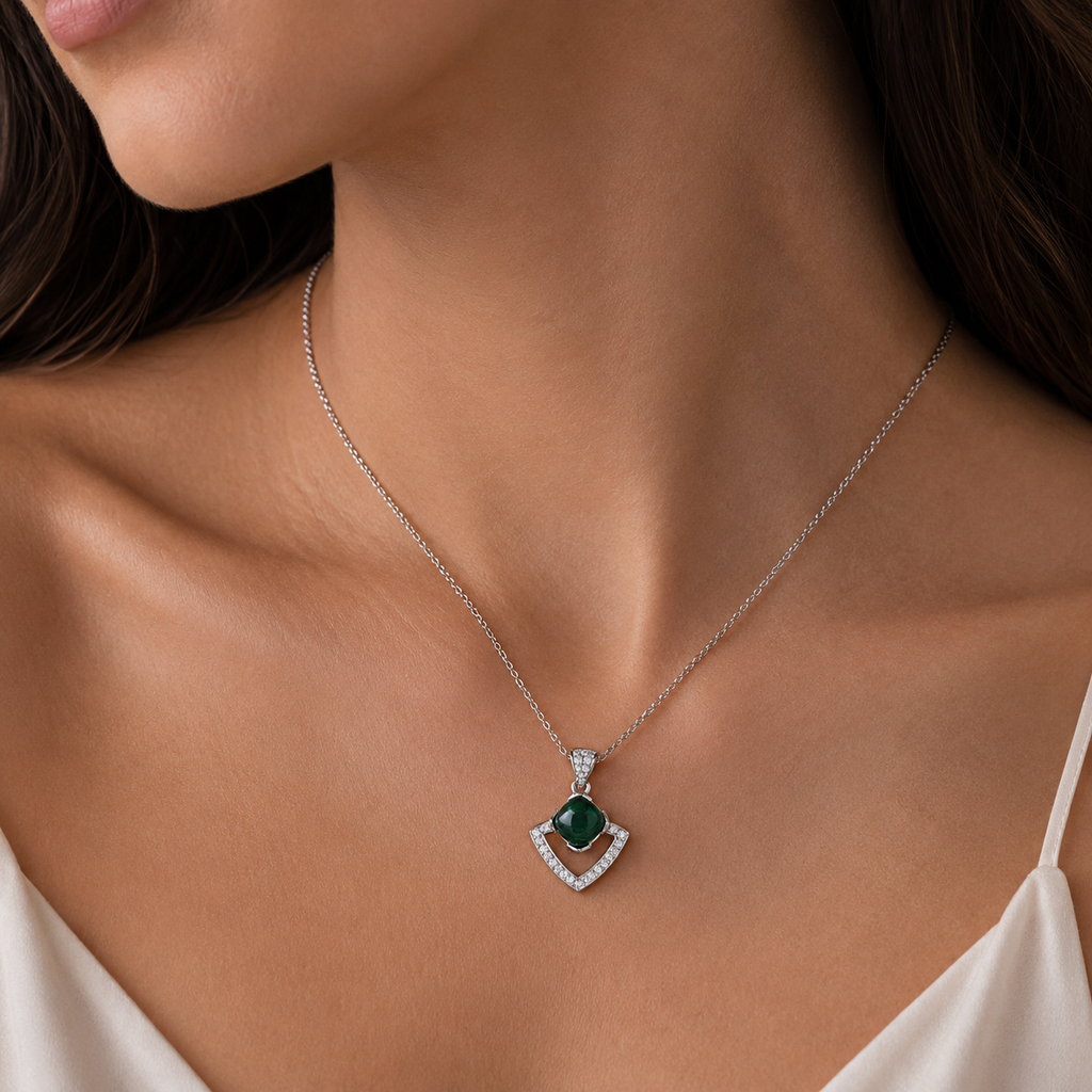 Malachite Aura Pendant in 925 Sterling Silver